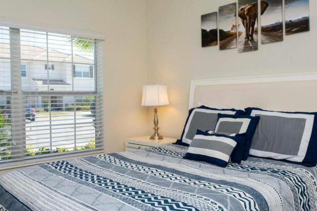 Photo of Bedroom in Davenport