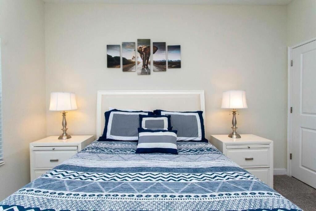 Photo of Bedroom in Davenport