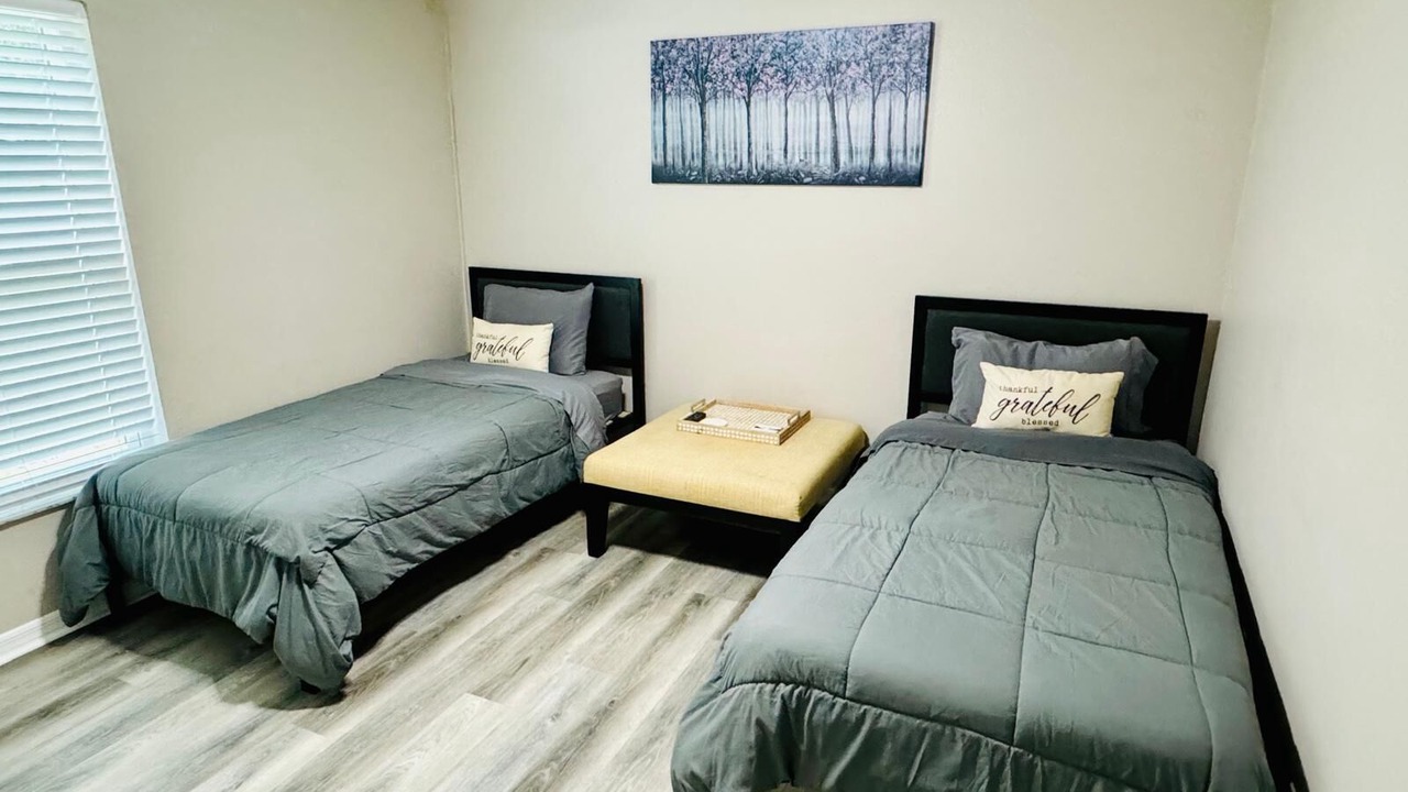Photo of Bedroom in Pine Castle