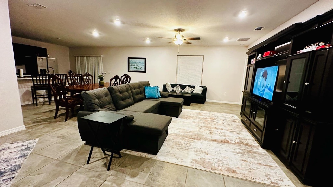 Photo of Livingroom in DeLand