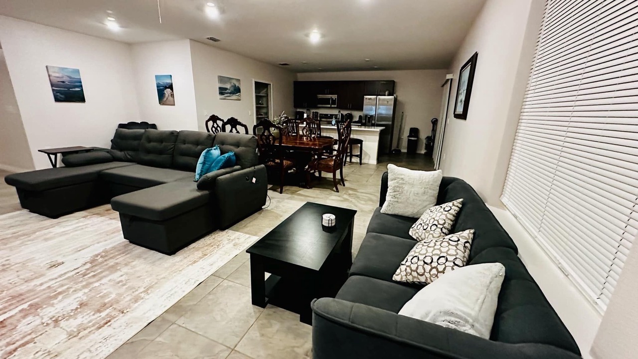 Photo of Livingroom in DeLand