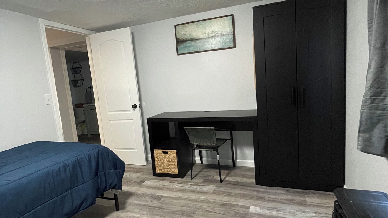 Photo of Bedroom in Midland City