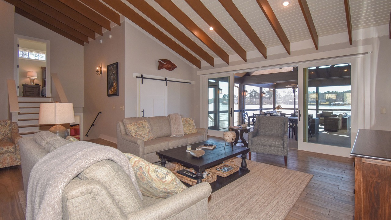 Photo of Livingroom in Jacksons' Gap