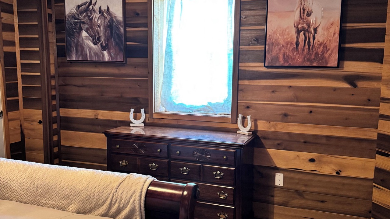 Photo of Bedroom in Lucedale