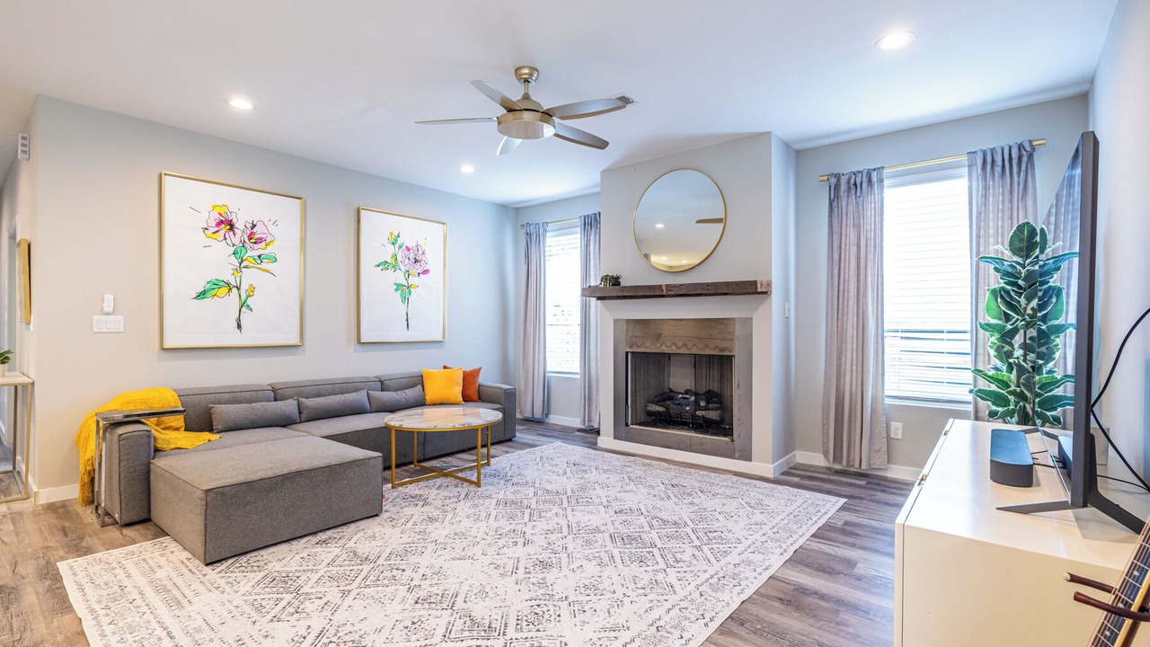 Photo of Livingroom in East Atlanta