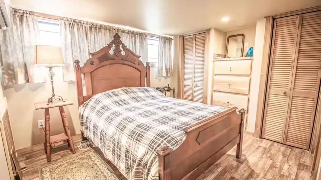 Photo of Bedroom in Karnack