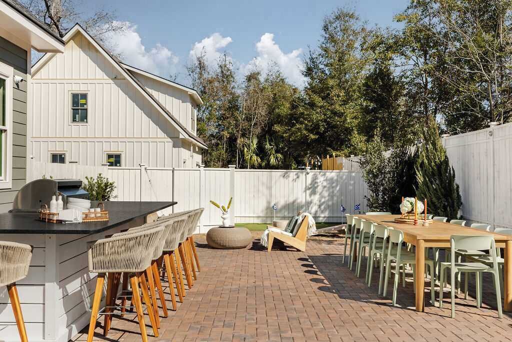 Photo of Outdoor in Thunderbolt