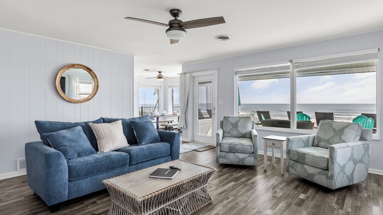 Photo of Livingroom in Daytona Beach Shores