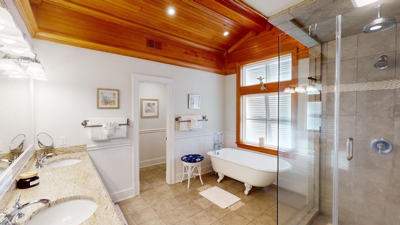 Photo of Bathroom in Tybee Island