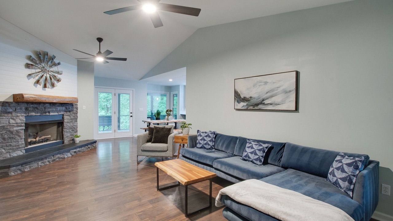 Photo of Livingroom in Normal