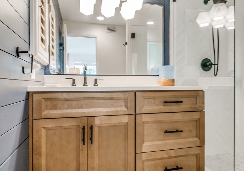 Photo of Bathroom in Ono Island