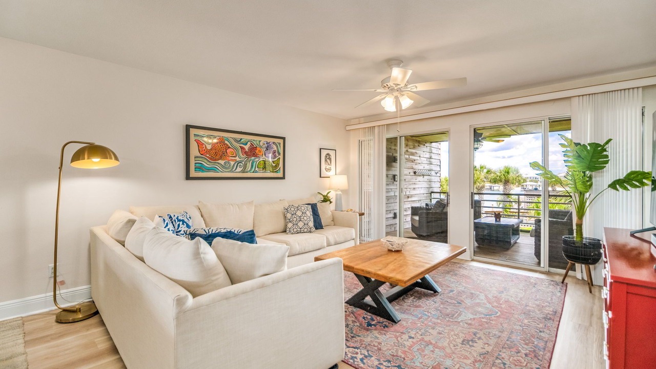 Photo of Livingroom in Ono Island