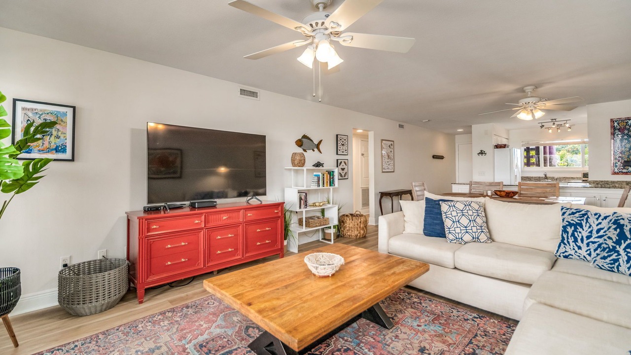 Photo of Livingroom in Ono Island