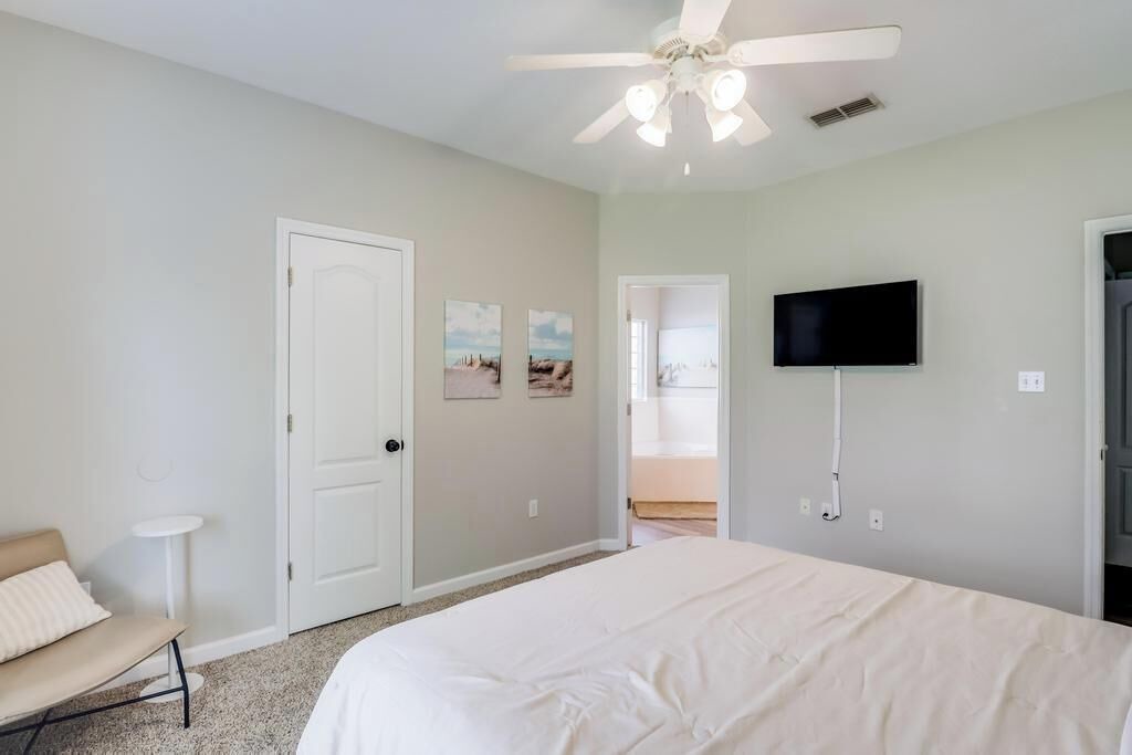 Photo of Bedroom in Gulfport