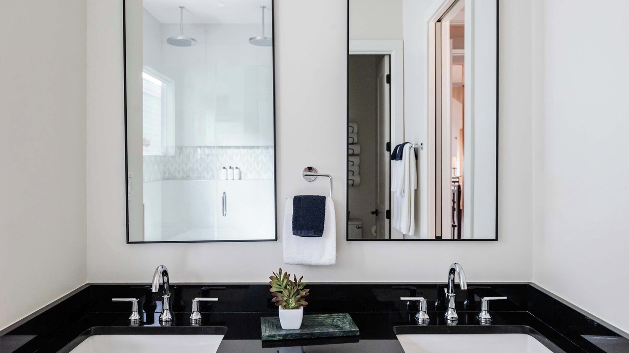 Photo of Bathroom in Faubourg Lafayette