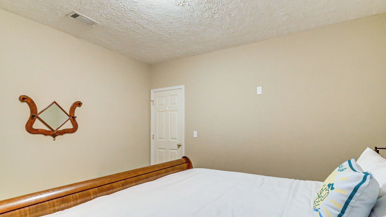 Photo of Bedroom in Eatonton