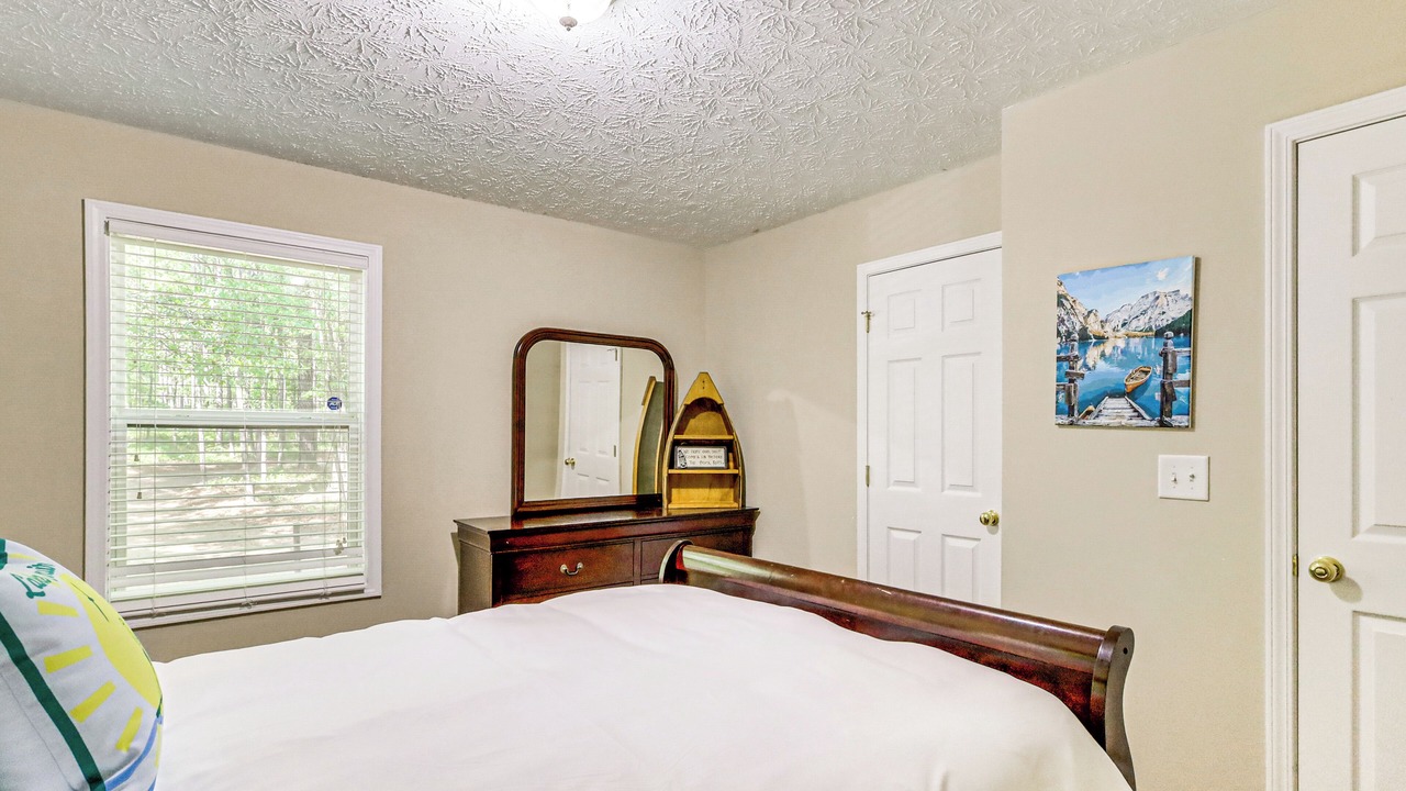 Photo of Bedroom in Eatonton