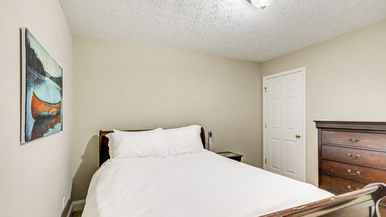 Photo of Bedroom in Eatonton