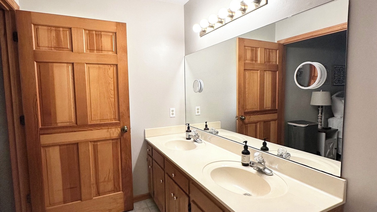 Photo of Bathroom in Melrose