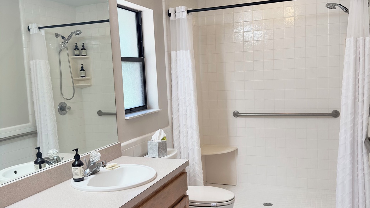 Photo of Bathroom in Melrose