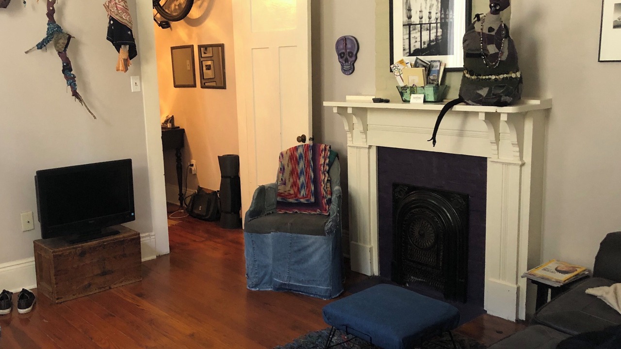 Photo of Livingroom in Algiers Point