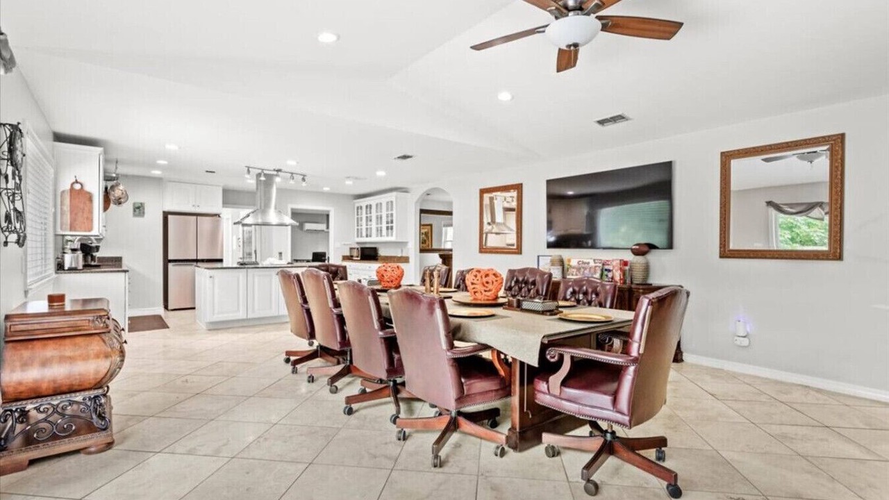 Photo of Livingroom in Gulf Hills
