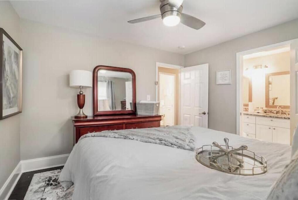 Photo of Bedroom in Scottdale