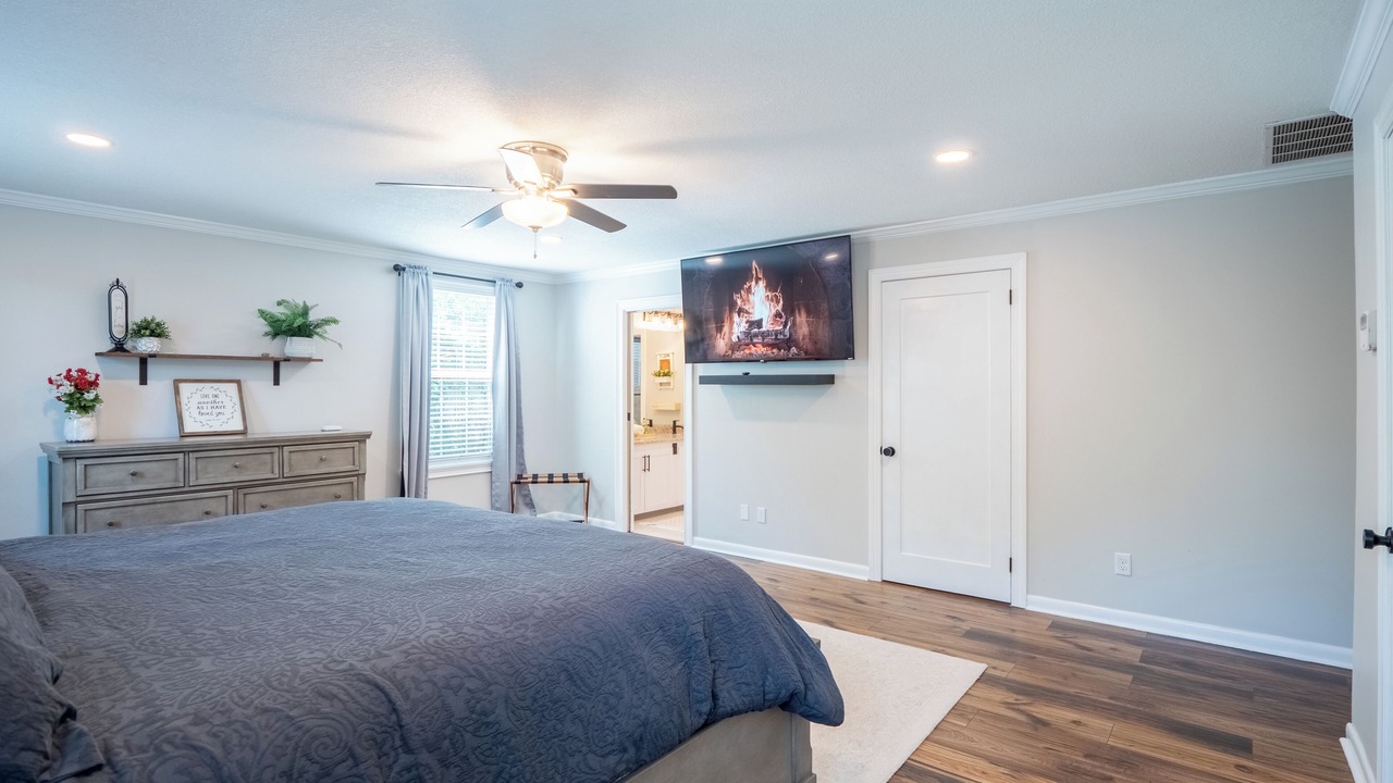 Photo of Bedroom in Valdosta