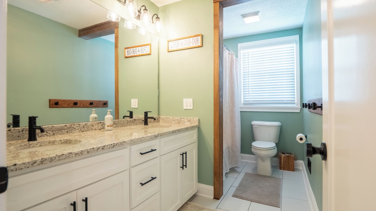 Photo of Bathroom in Valdosta