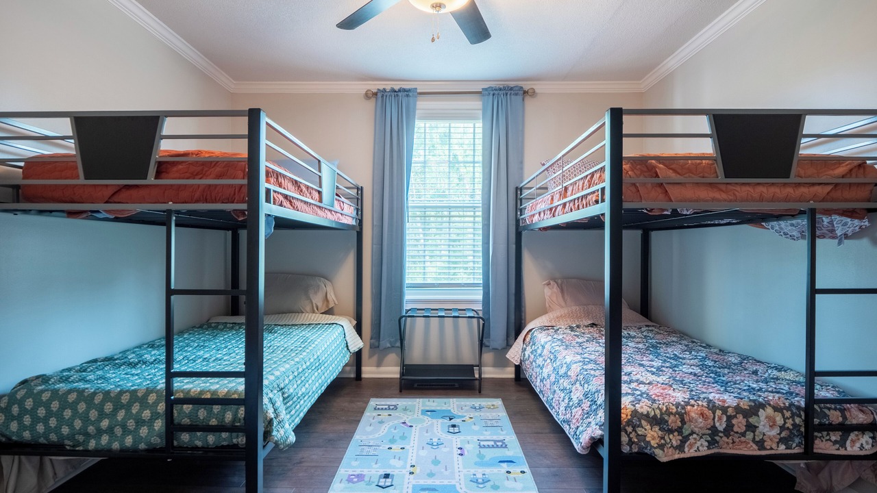 Photo of Bedroom in Valdosta