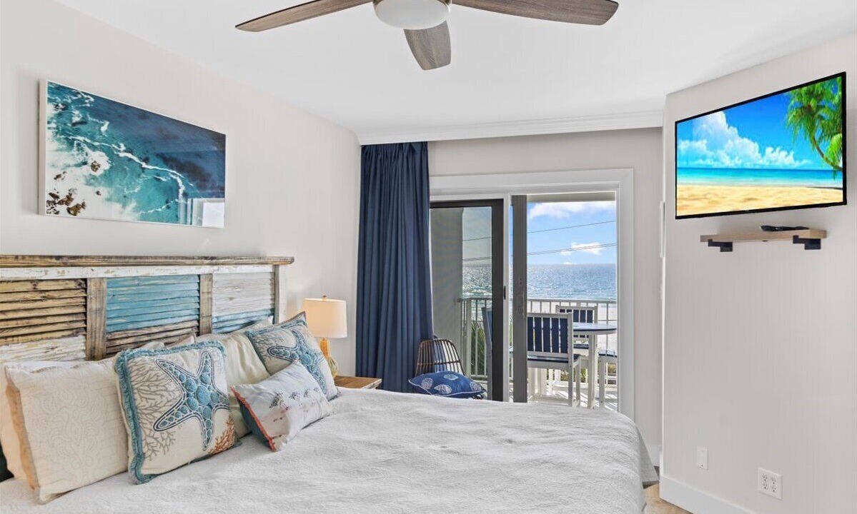 Photo of Bedroom in Miramar Beach