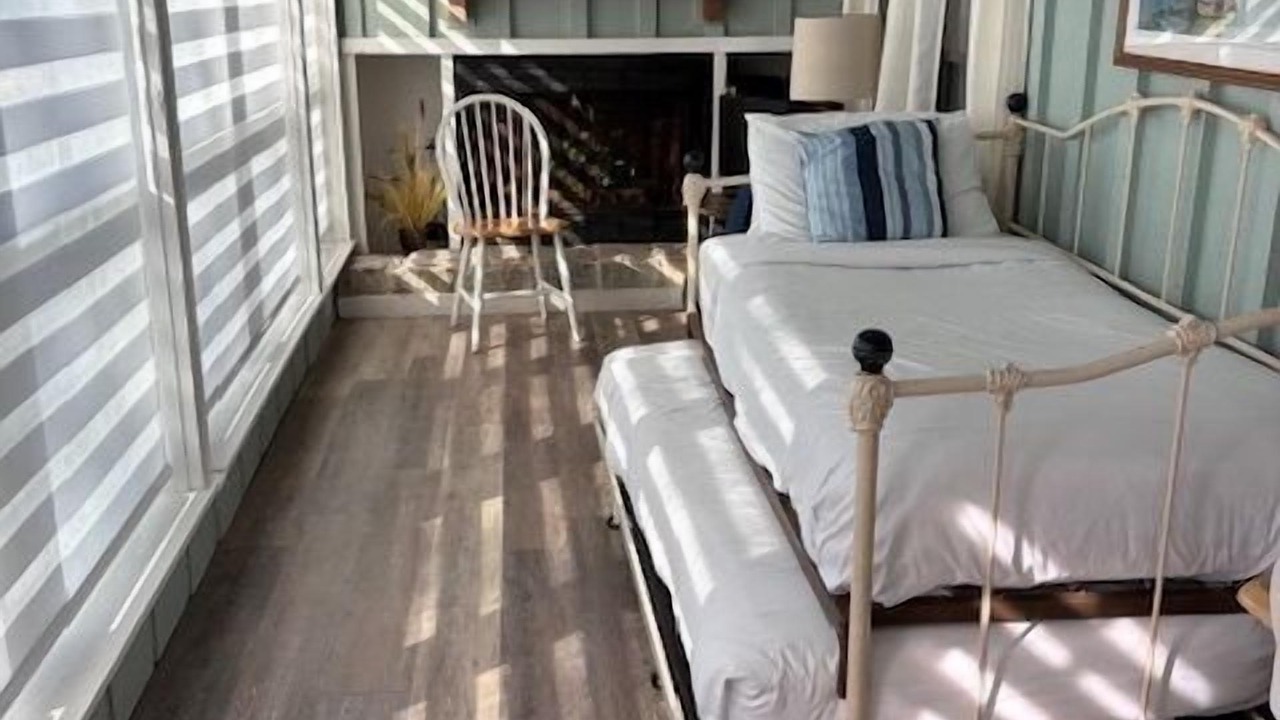 Photo of Bedroom in Lillian