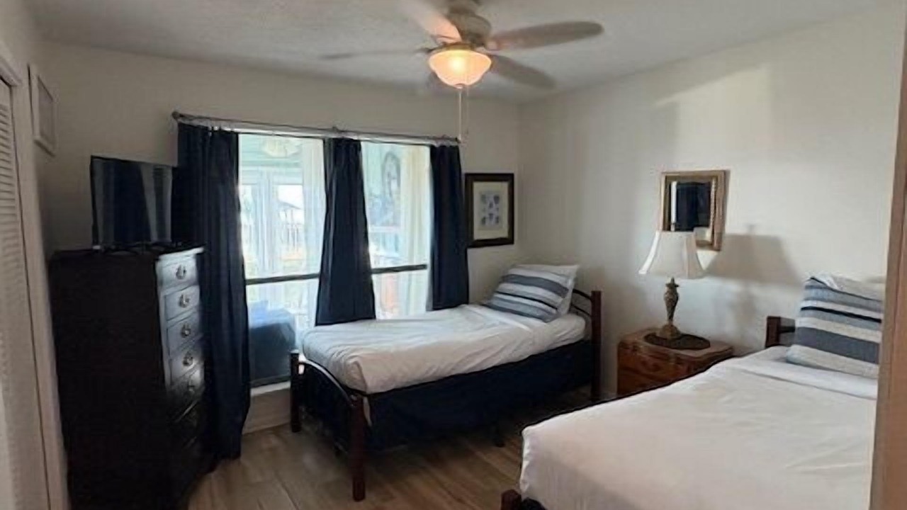 Photo of Bedroom in Lillian