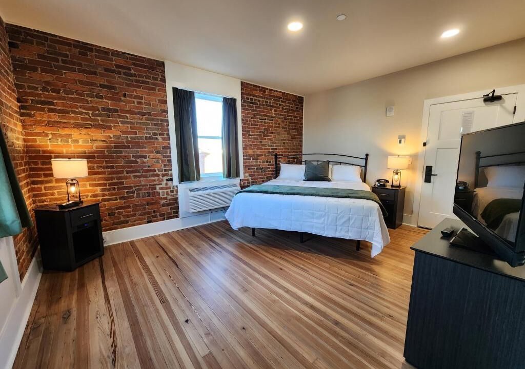 Photo of Bedroom in Griffin