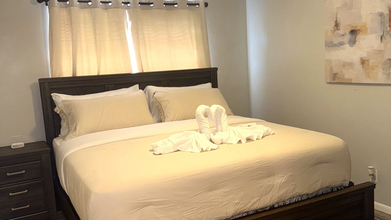 Photo of Bedroom in Enterprise
