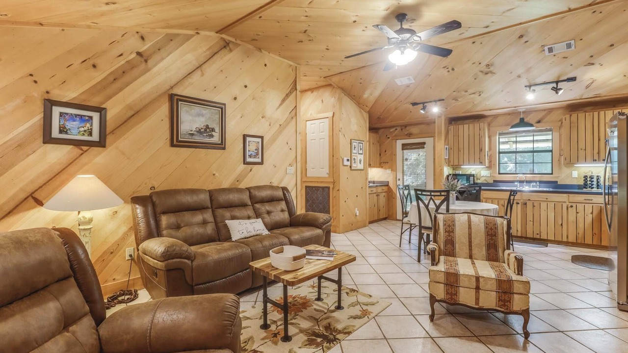 Photo of Livingroom in Perkinston