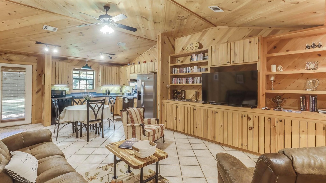 Photo of Livingroom in Perkinston