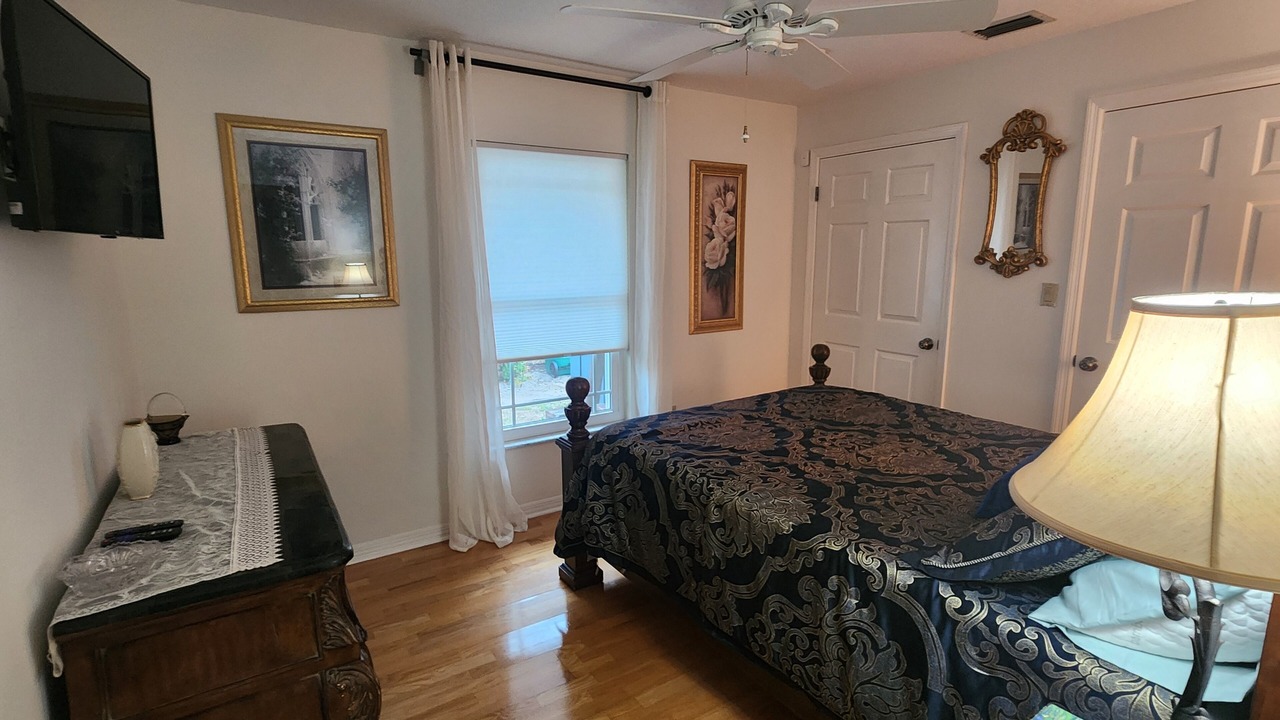 Photo of Bedroom in Mount Dora
