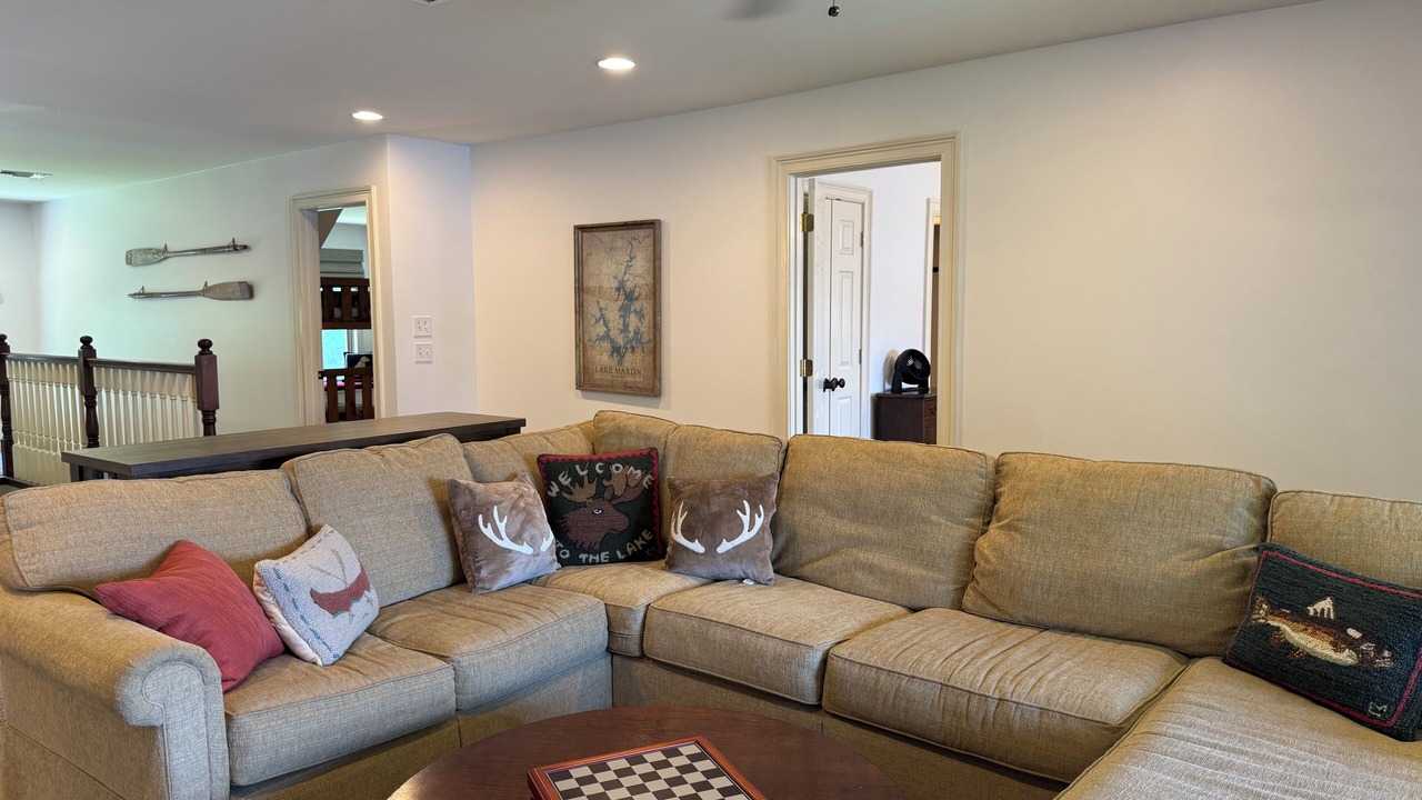 Photo of Livingroom in Shady Bay