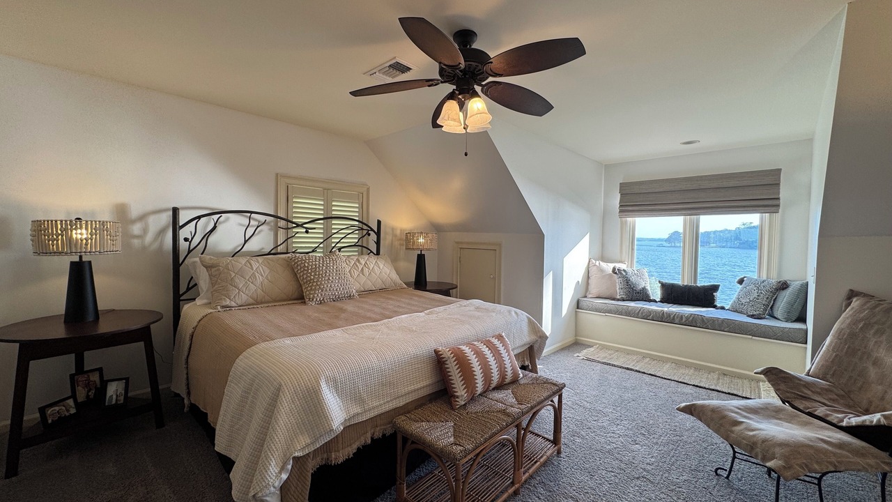 Photo of Bedroom in Shady Bay