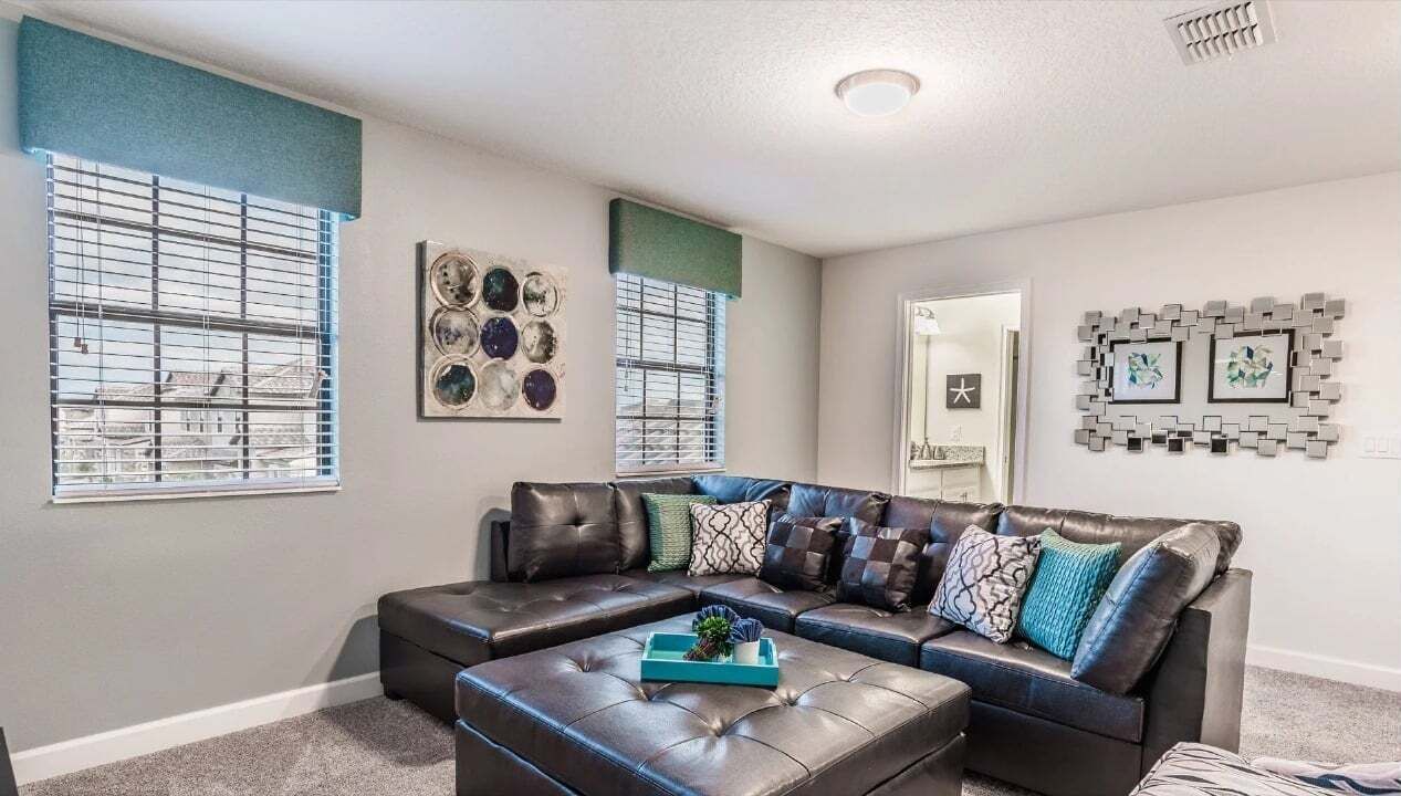 Photo of Livingroom in Davenport