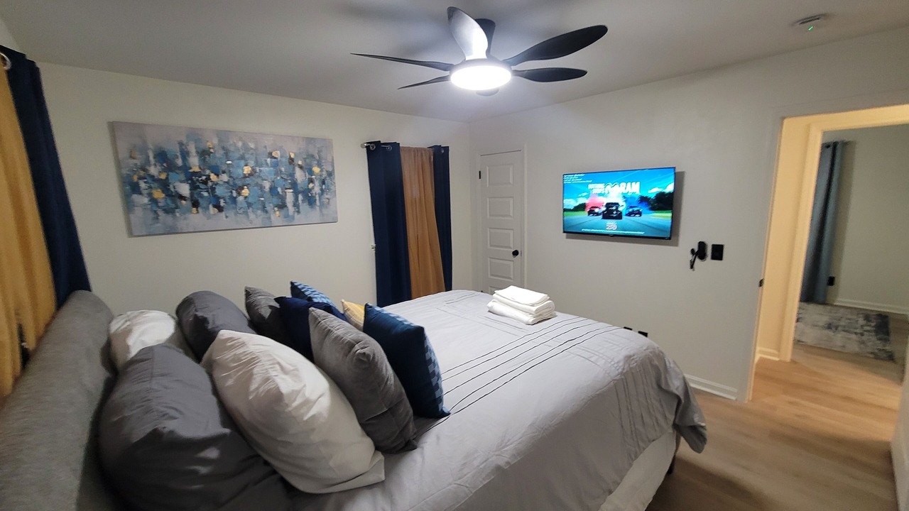 Photo of Bedroom in Tuscaloosa