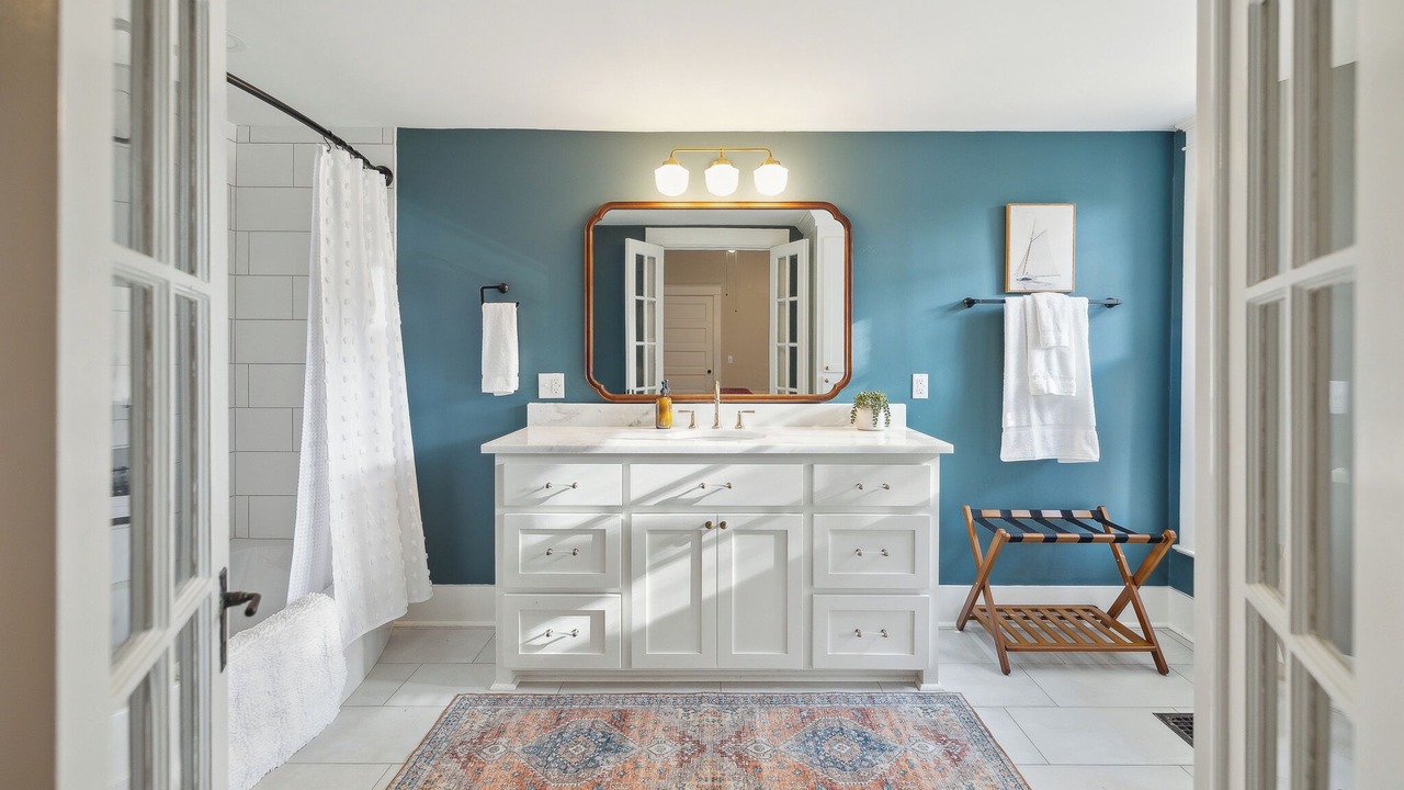 Photo of Bathroom in Laurel