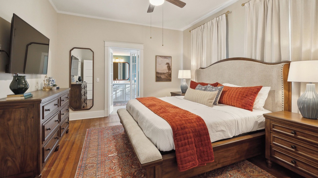Photo of Bedroom in Laurel