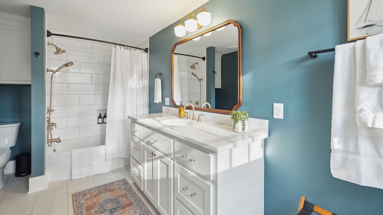 Photo of Bathroom in Laurel