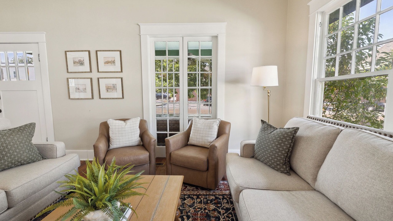 Photo of Livingroom in Laurel
