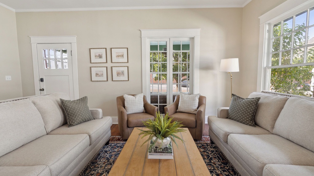Photo of Livingroom in Laurel