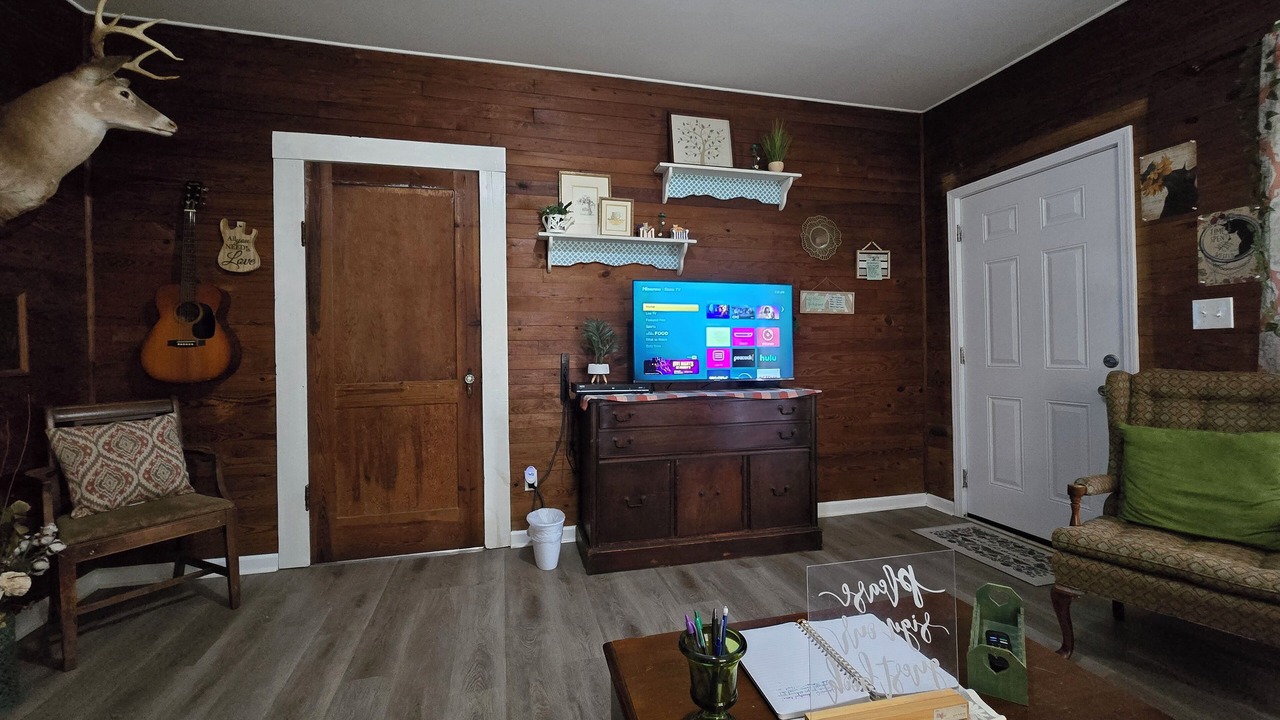 Photo of Livingroom in Pine Level