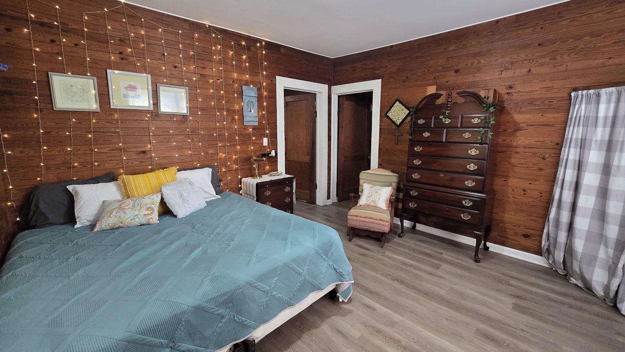 Photo of Bedroom in Pine Level