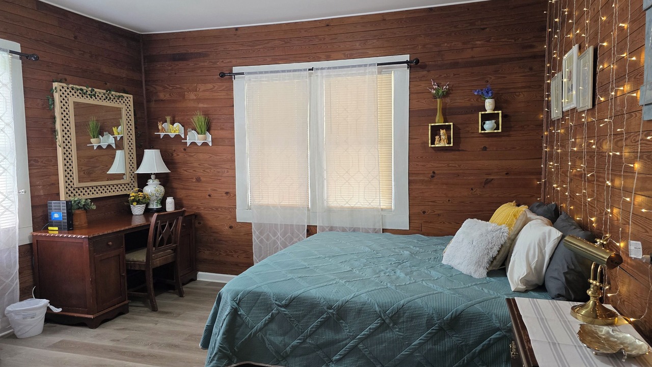 Photo of Bedroom in Pine Level